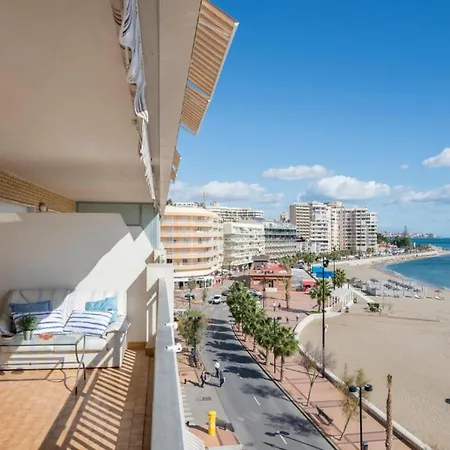 Family Aguamarina Front The Sea Free Parking 公寓