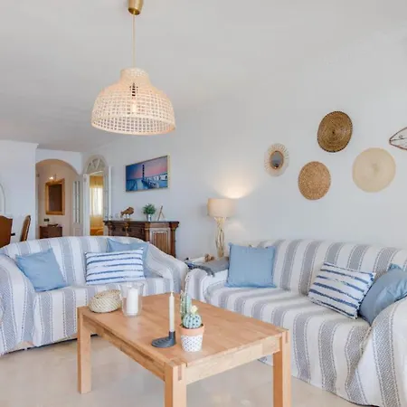 Family Aguamarina Front The Sea Free Parking 公寓