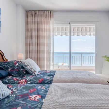 아파트 Family Aguamarina Front The Sea Free Parking 푸엔히롤라