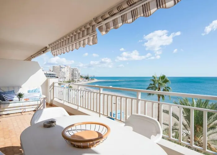 Apartment Family Aguamarina Front The Sea Free Parking