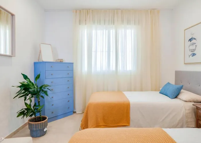 Family Aguamarina Front The Sea Free Parking Apartment