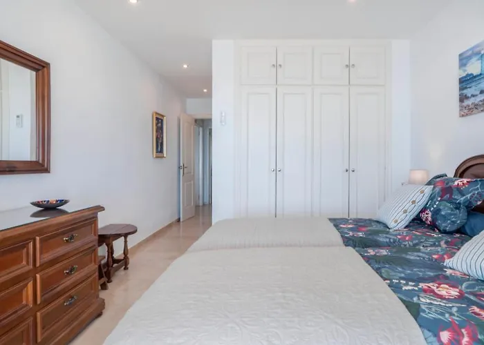 Family Aguamarina Front The Sea Free Parking